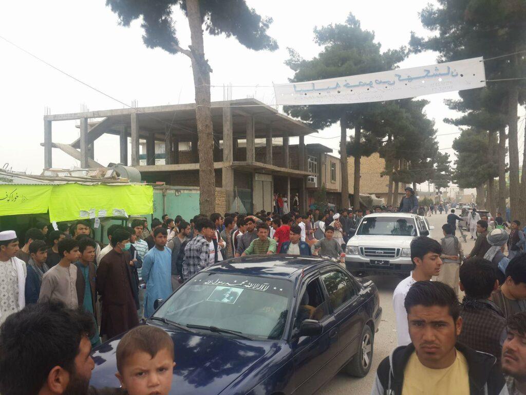 داوطلبان کانکور در فاریاب نسبت به تاخیردربرگزاری امتحان اعتراض کردند