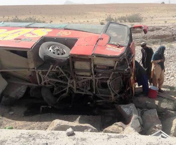 Car-bus collision leaves 5 dead in Kandahar