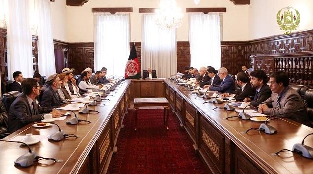 غنى: باغاصبين زمين برخورد جدى صورت گيرد