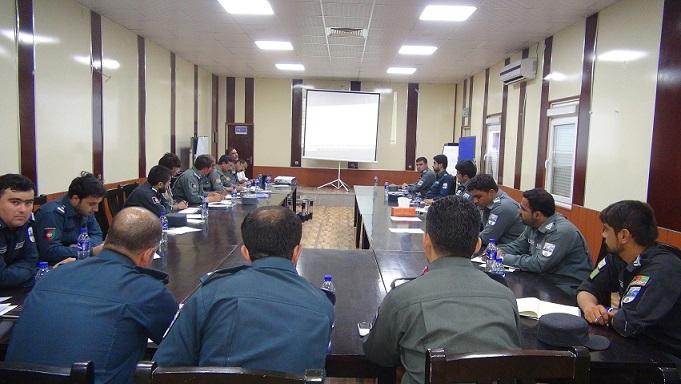 له خبريالانو سره  د چلند موضوع د پوليسو په درسي نصاب کې شاملېږي