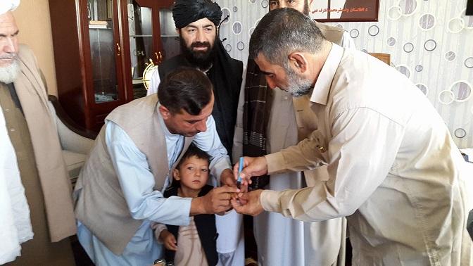 ده ها هزار طفل در ارزگان از واکسین محروم خواهند شد