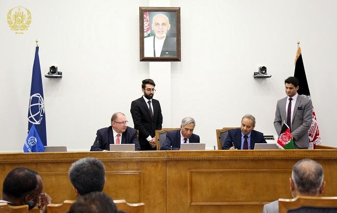 بانک جهانى افغانستان را ٣٥٠ ميليون دالر امريکايى کمک مى کند