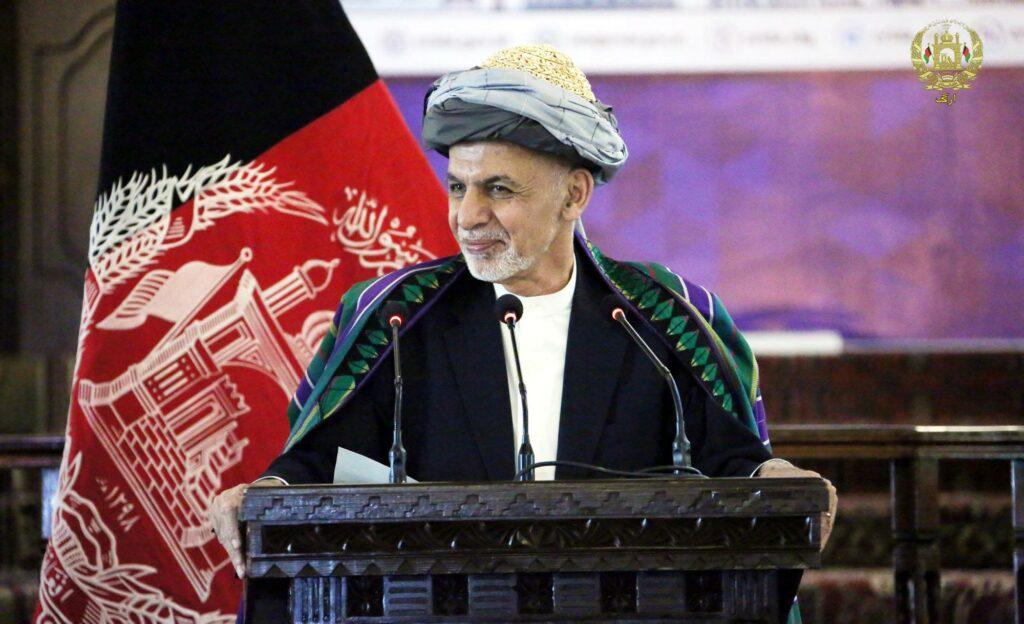 President Ghani arrives in Kandahar from Farah