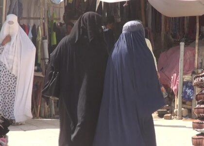 Balkh women prefer hijab over traditional burqa