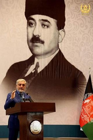 از شخصیت و کارنامه های “محمد ولی خان دروازی” تجليل به عمل آمد