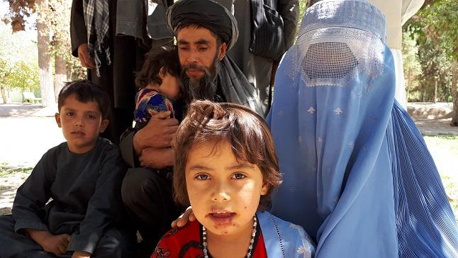 یک مادر از دولت می خواهد قاتل دخترش دستگیر و به پنجه قانون سپرده شود