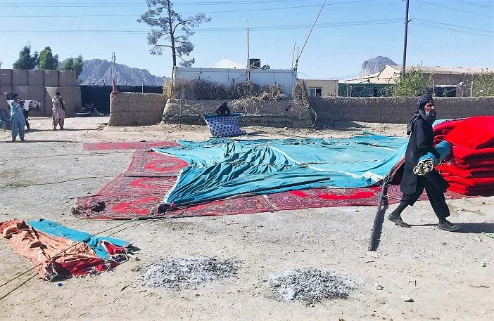 Protestors end IEC Kandahar office siege after talks