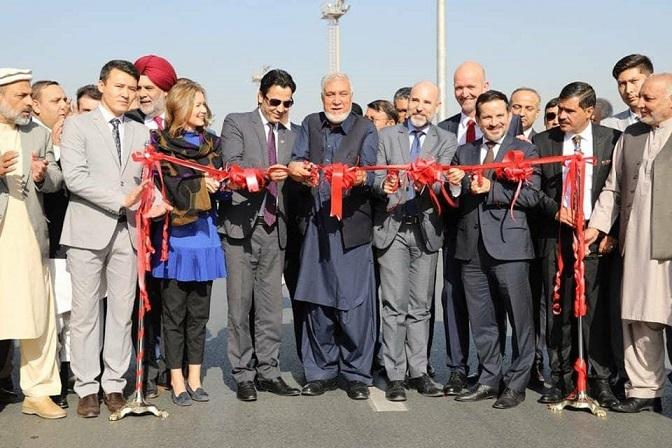 له هوايي دهلېزه اروپا ته د افغانستان د تولیداتو لومړۍ جوپه صادره شوه