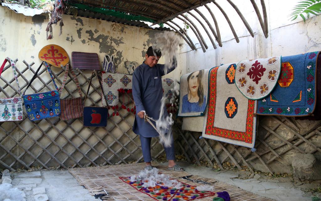 Afghanistan Turk people handcrafts exhibition