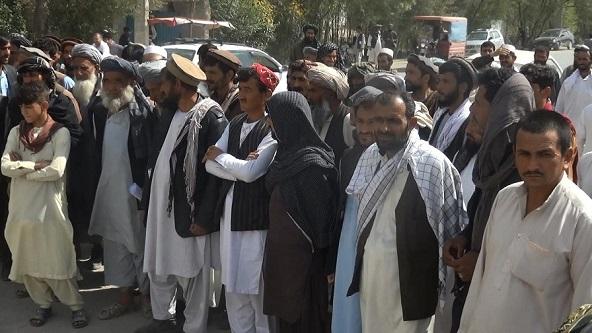 بغلان کې اعتراض کوونکو له حکومته د مرستې غوښتنه وکړه