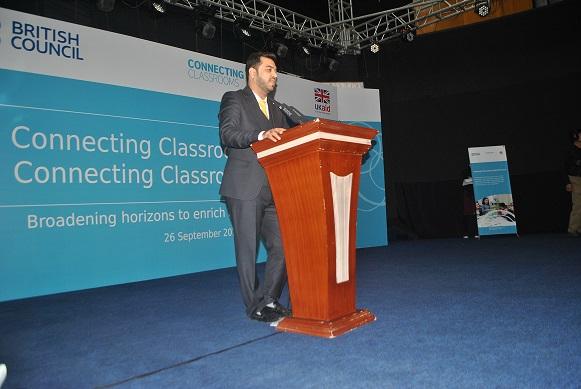 ۵۰۰ مکتب در افغانستان با مکاتب خارجی وصل شده است