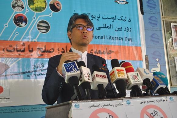 “افراد با سواد جامعه را به سوی ثبات و توسعه سوق می دهند”