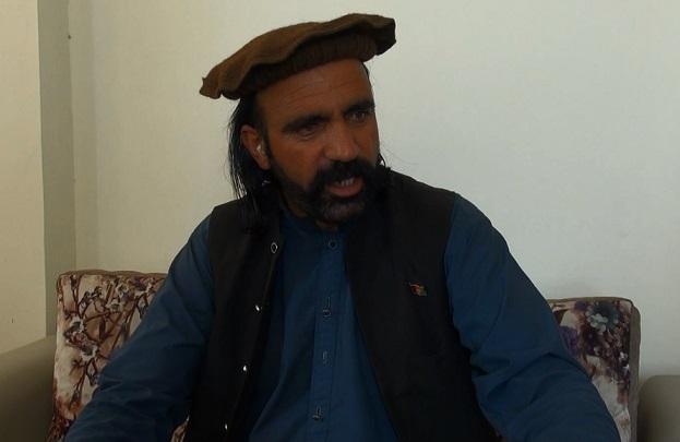 د سیمه ییزو پولیسو یو پخوانی قوماندان سوال کولو ته مخه کوي