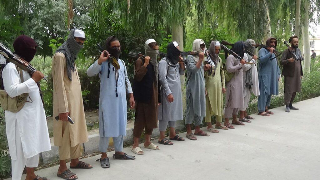 11 Taliban fighters shun insurgency in Nangarhar