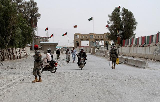 Af-Pak friendship gate reopens after border skirmish