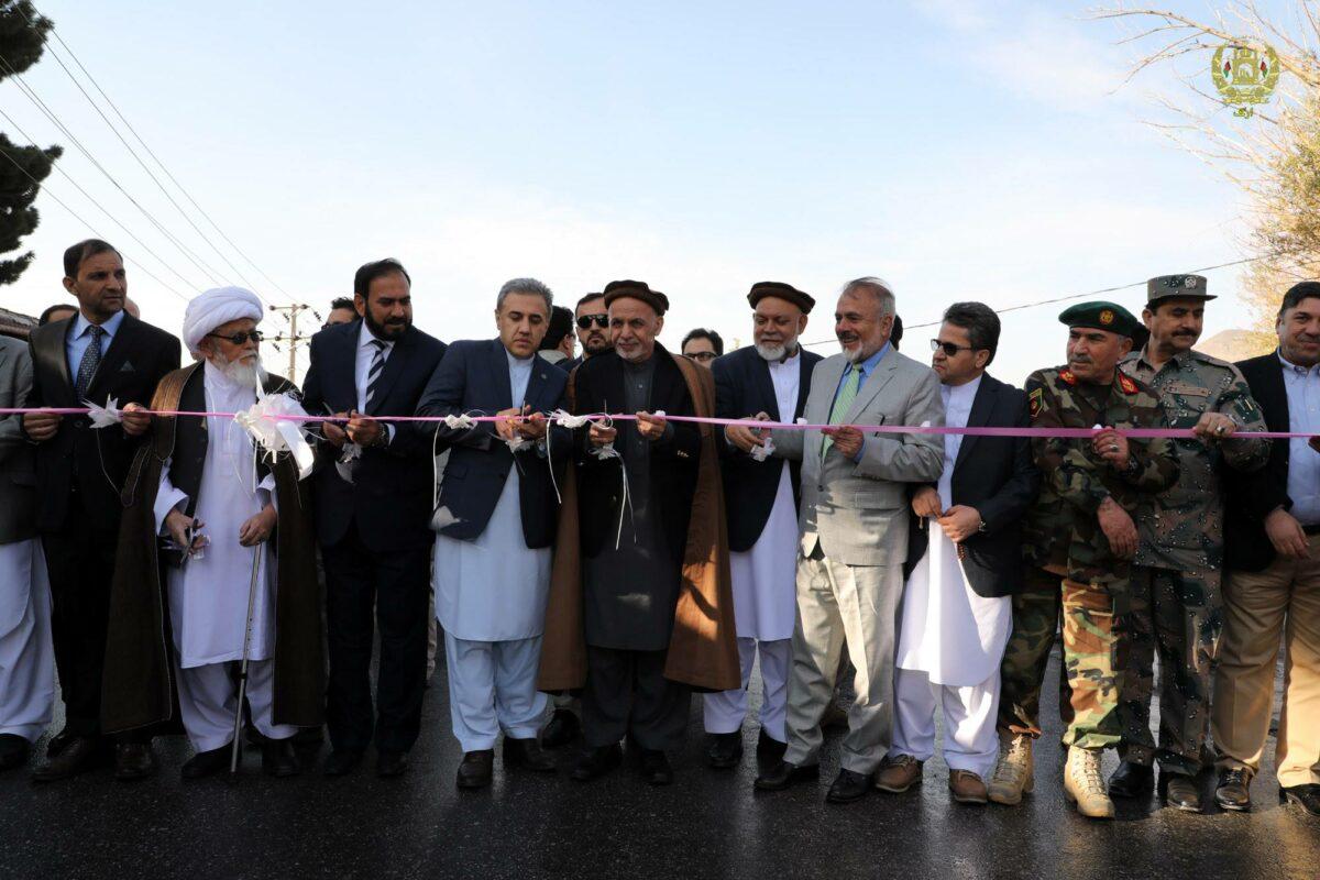 رئیس جمهور، پارک صنعتی و زراعتی باریک‌آب و سرک جبل سراج- نجراب را افتتاح کرد