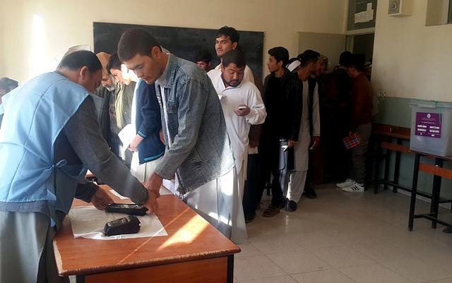 Jawzjan people exercise vote rigth with using Biometric device