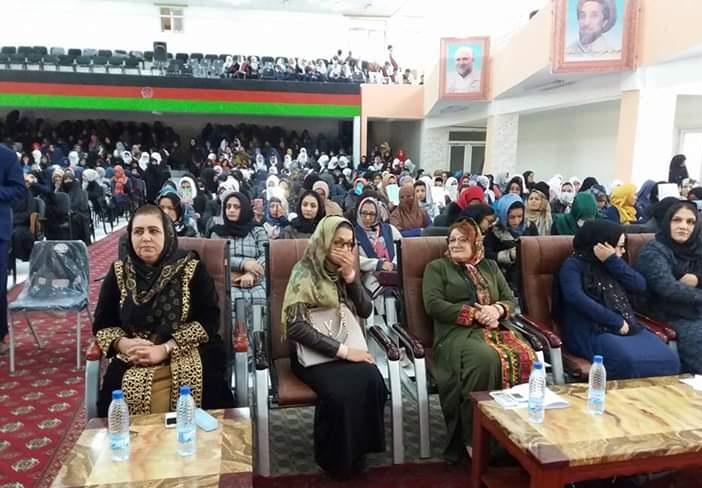 در سمنگان و سرپل نشست هاى تحت عنوان اجماع ملى زنان افغانستان برگزار شد