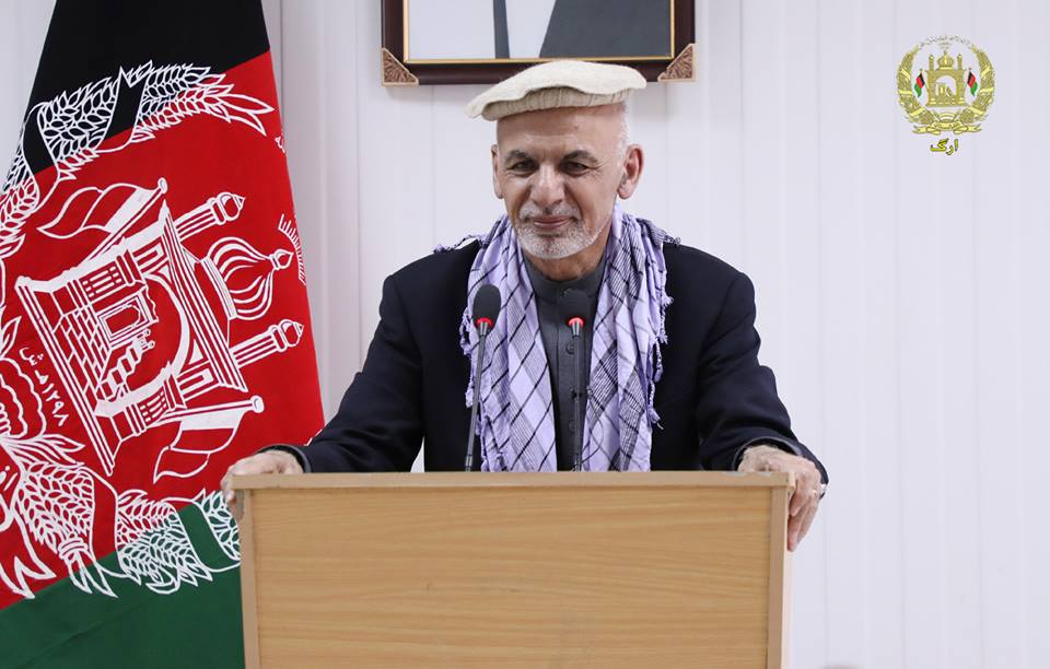 Current Salang tunnel insufficient, says President Ghani