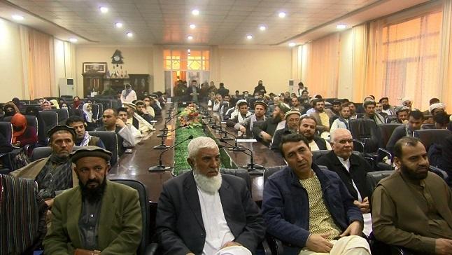 د بغلان خلک: هېواد کې د روانو ستونزو حل د چارواکو په رښتینولۍ پورې تړلی