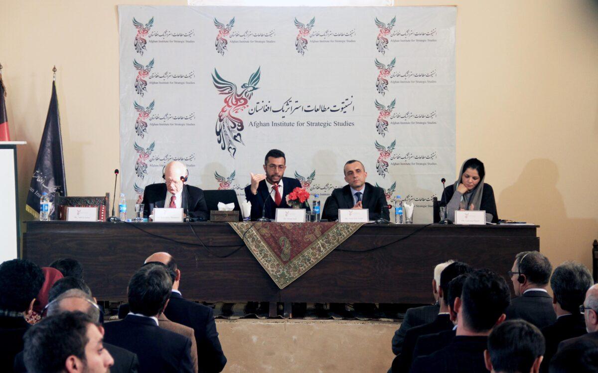 “رهبرى برنامه هاى صلح در افغانستان به دست افغان ها نيست”