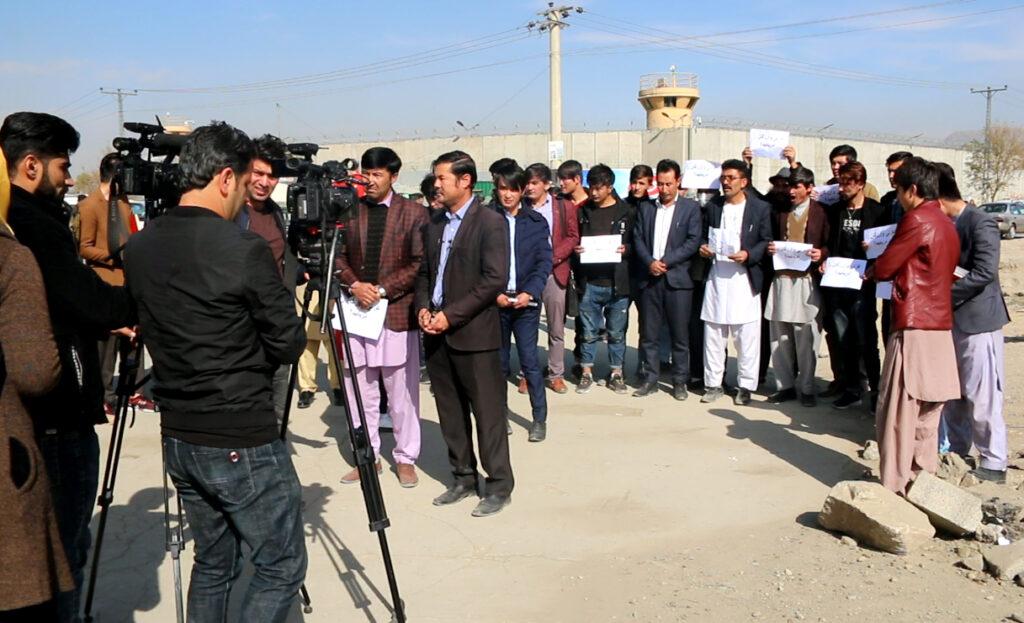 شماری از باشنده گان غزنی، حکومت را متهم به کوتاهی در تامین امنیت کردند