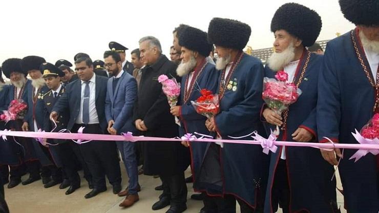 کار ساخت ۱۰ کیلومتر خط آهن در بندر آقینه آغاز شد