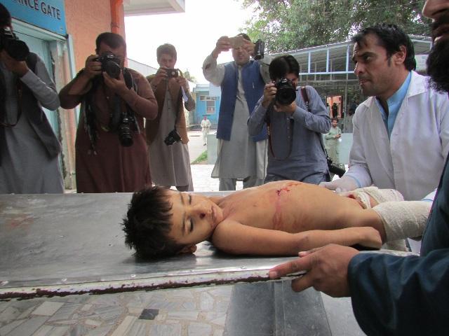 غزني کې د پوليسو د ډزو له امله درې ماشومانو ته مرګ ژوبله اوښتې