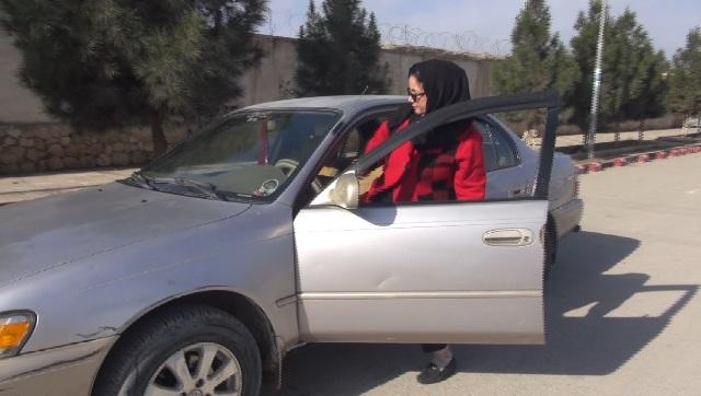 Balkh women’s interest grows in learning car driving