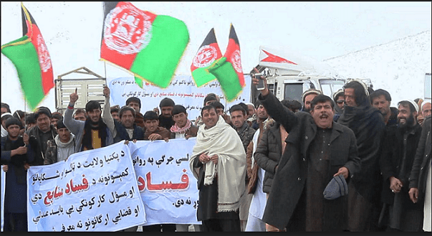 د پکتيا معترضو نوماندانو د دواړو ټاکنيزو کمېسيونونو دروازې وتړلې