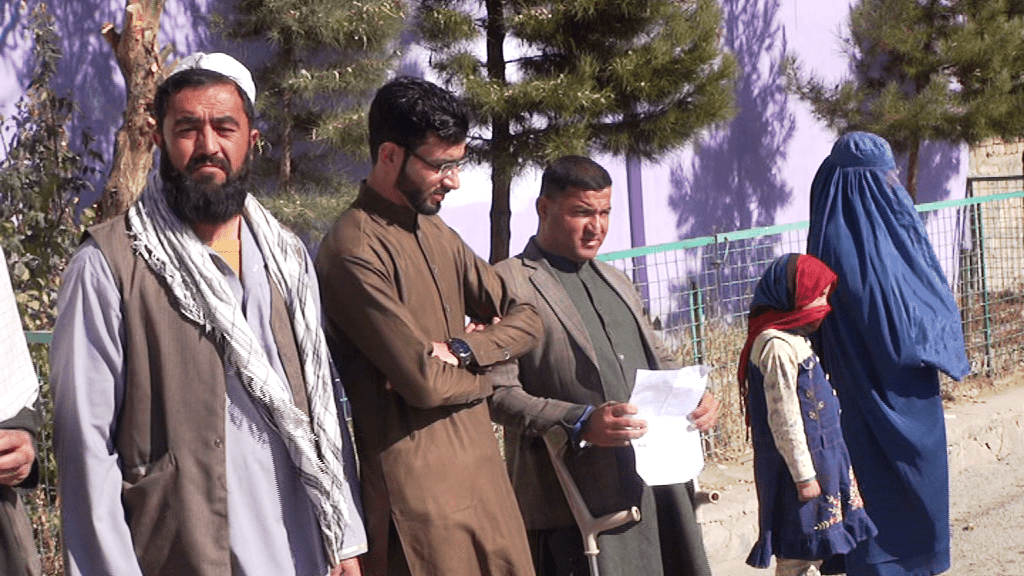 پکتيا کې د وژل شوو سرتېرو د کورنيو غړو او معلولينو د ځمکې د نومرو غوښتنه وکړه