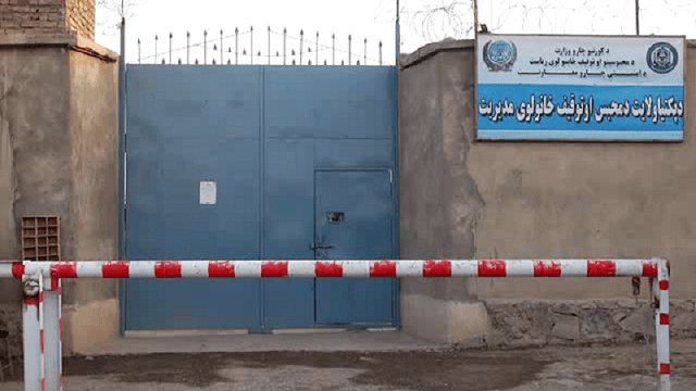 Inmates in Gardiz jail receive vocational, literacy education