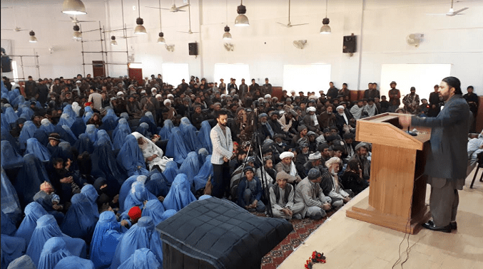 بیجاشده گان ولسوالی غورماچ از نبود غذا روده حیوانات را می خورند