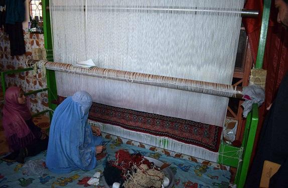 In Kandahar, carpet industry on the upswing