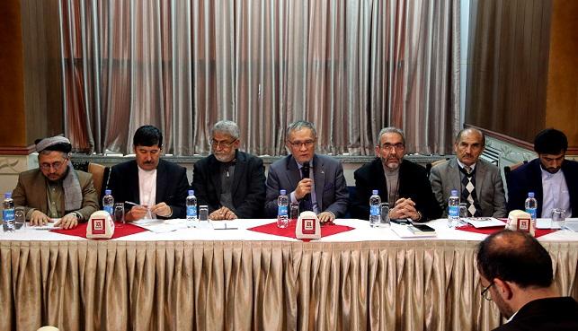 کمیته سیاسی احزاب خواستار مذاکره رو در روی حکومت و طالبان شد