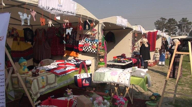 مزارشريف کې د ښځو نړیوالې ورځې په مناسبت د لاسي صنایعو نندارتون جوړ شو
