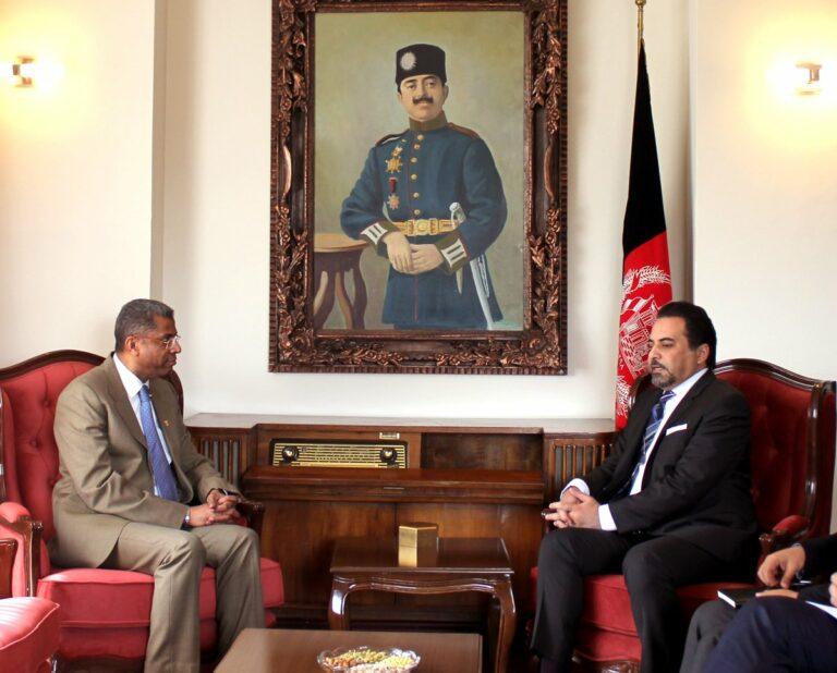 Zaman briefs Saudi envoy on Peace Jirga, elections