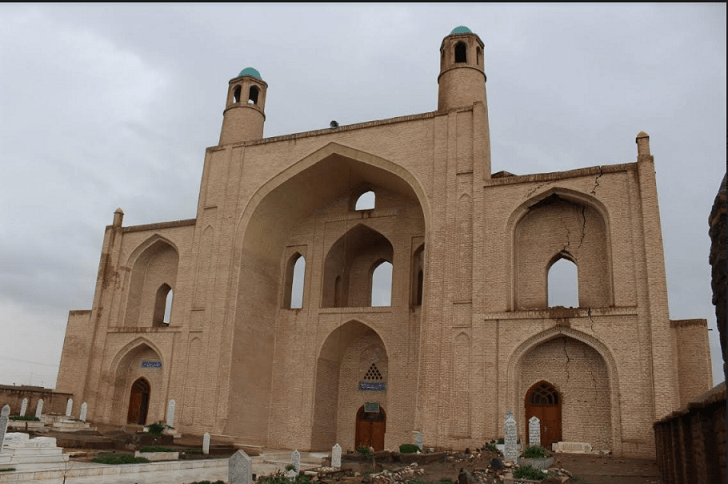 برخی آبدات تاریخی در هرات از اثر ریزش باران و سیلاب تخریب شده است