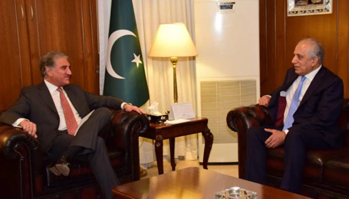 زلمى خليلزاد با وزير خارجه پاکستان در مورد صلح افغانستان صحبت نمود