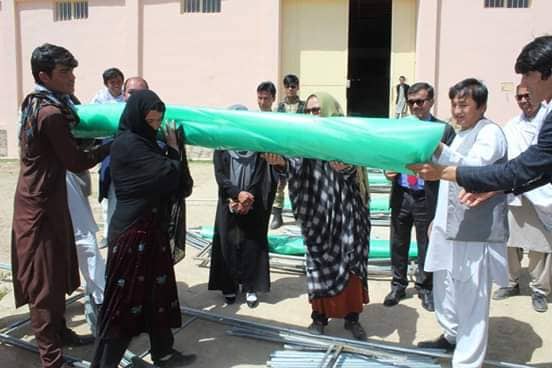 ۳۶ باب گلخانه برای زنان بی بضاعت در دایکندی توزیع شد