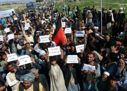 Protest blocking Herat highway enters 4th day