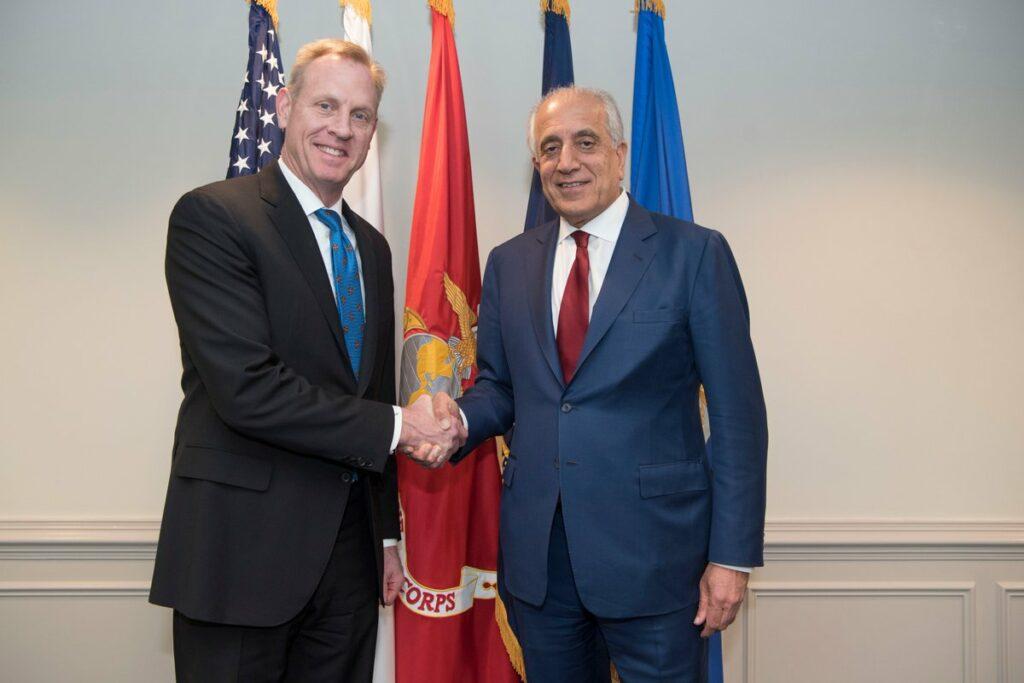 خلیلزاد و وزیر دفاع امریکا در مورد صلح افغانستان گفتگو کردند