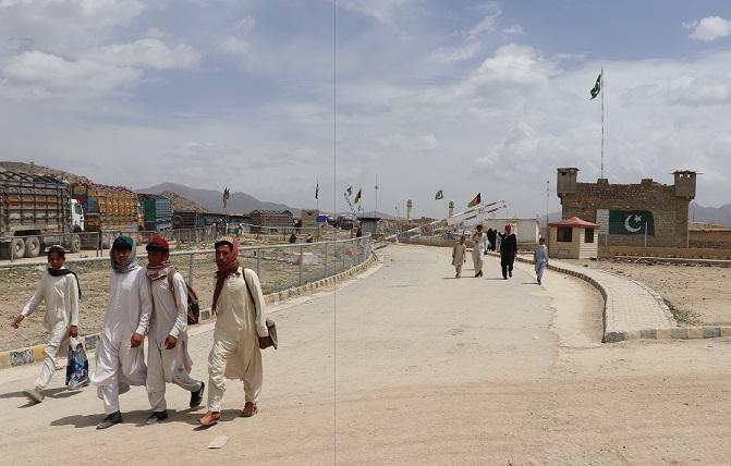 Pakistani, Afghan forces clash near Durand Line