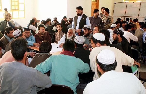 Kandahar meeting stresses education sector reforms
