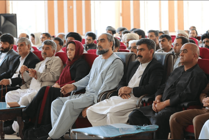 باشنده گان هرات: از طالبان و حکومت مى خواهيم که صلح کنند