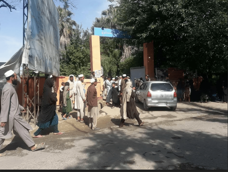 Workers of 84 Nangarhar clinics return to duty after strike