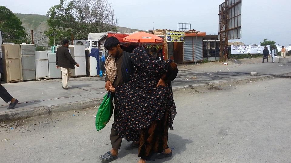 Commuters in trouble as Baghlan roadblock continues