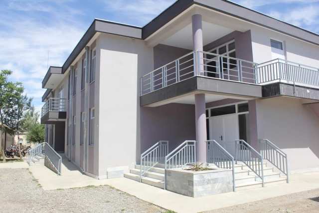 ساختمان يک مکتب در چاريکار به بهره بردارى سپرده شد