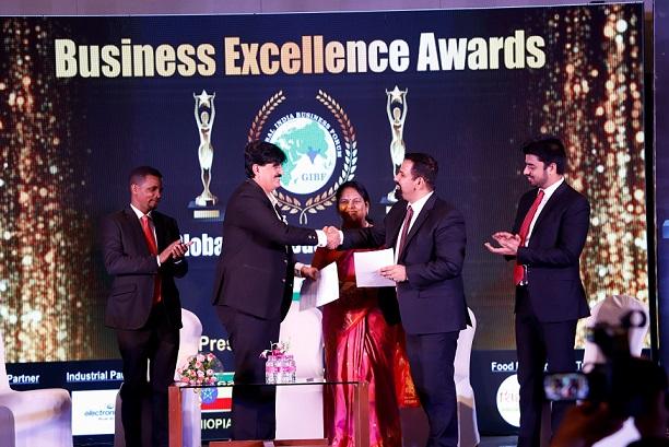 افغانستان د هند له نړيوالې سوداګريزې ټولنې سره د همکاريو هوکړه ليک لاسليک کړ