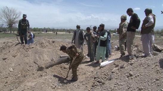 راه های دو ولسوالی ارزگان باز شد